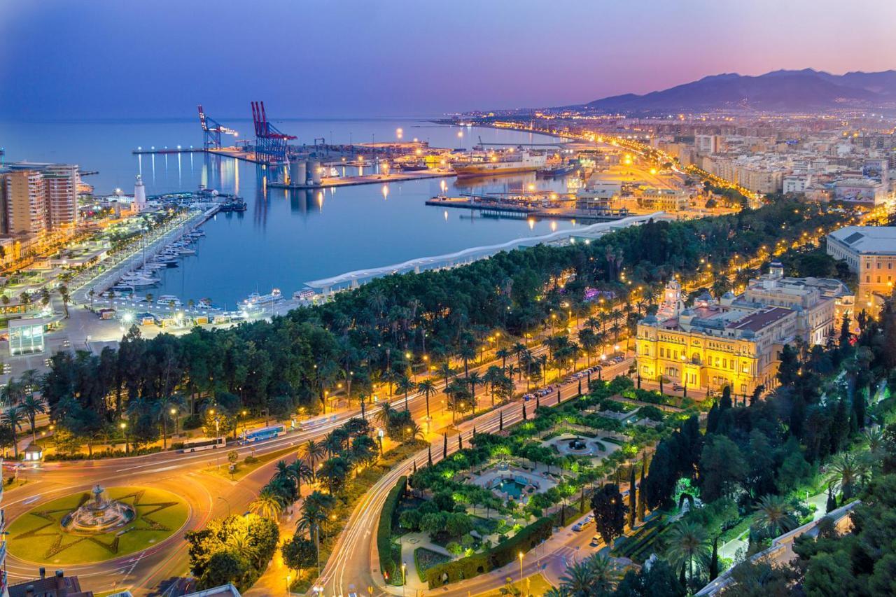 Ab Vialia Estacion Suitemalaga - Parking 外观 照片