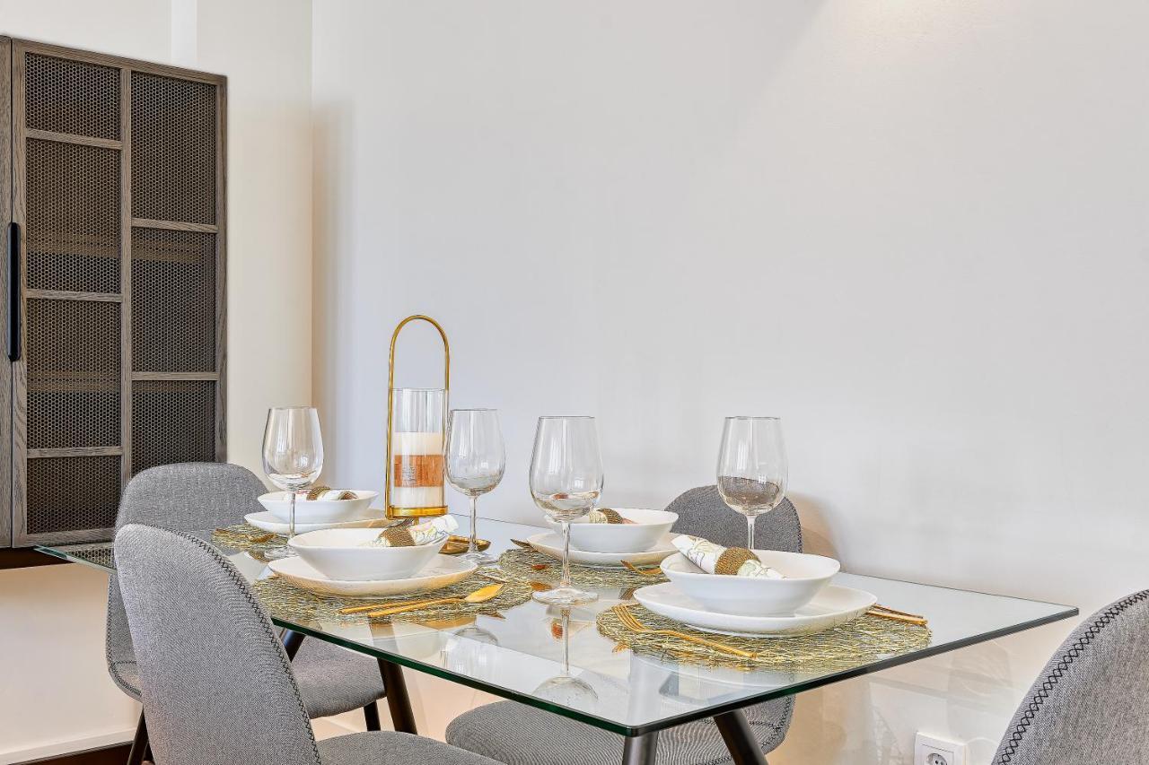 Ab Vialia Estacion Suitemalaga - Parking 外观 照片
